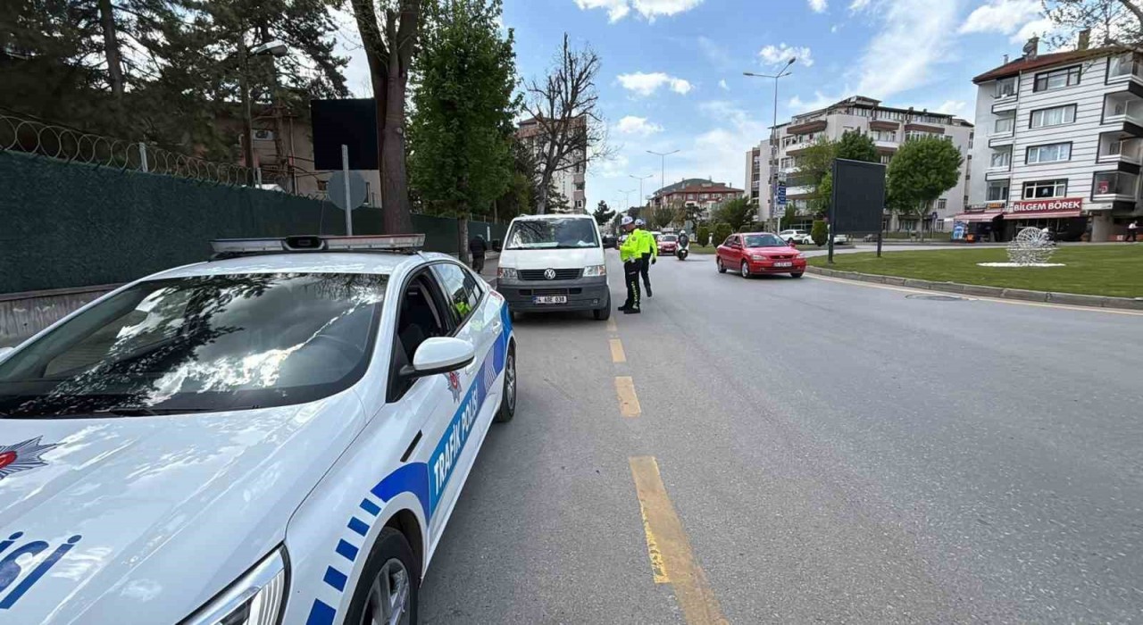 Boluda 1 haftada sürücülere ceza yağdı