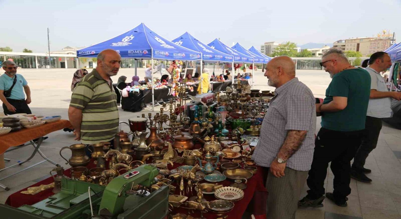 Bu festivalde antika ve nostalji rüzgarı esti