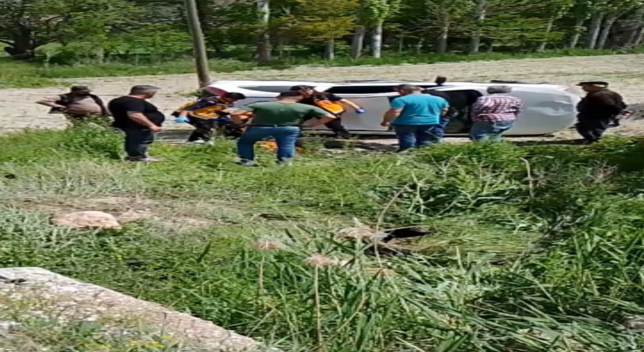 Burdurda şarampole devrilen otomobilin sürücüsü ağır yaralandı