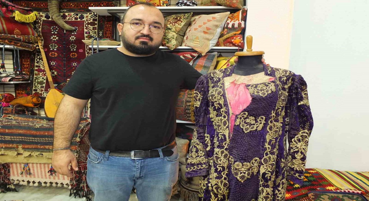 Burhaniyede tarihi bindallı ilgi gördü