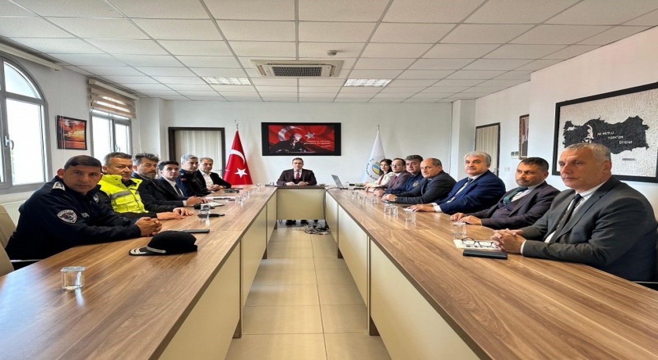 Burhaniyede uyuşturucu ile mücadele toplantısı yapıldı