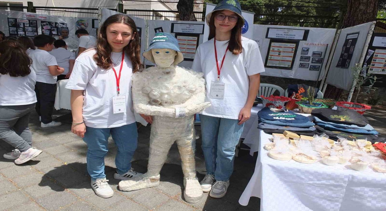 Burhaniye’de Geri Dönüşüm Sanatla Buluştu