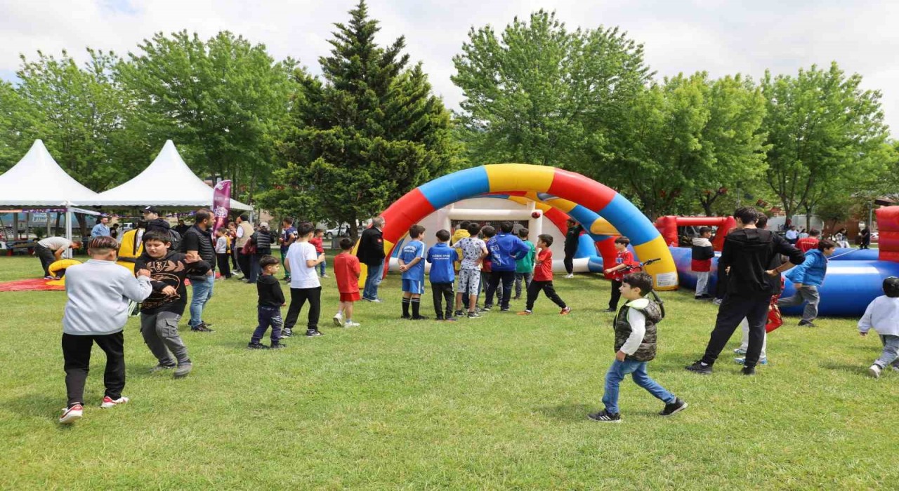 Bursada 19 Mayıs Gençlik Şenliği ile kutlanıyor