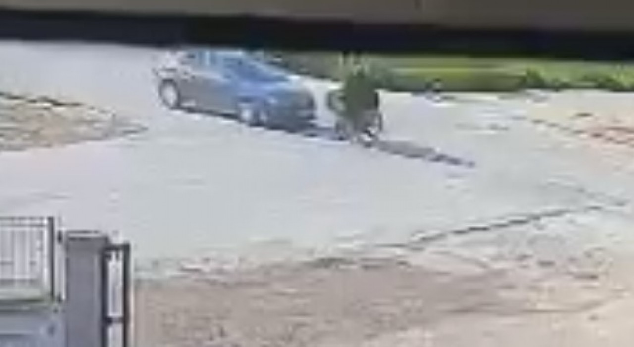 Bursada otomobil ile motosiklet çarpıştı: 2 yaralı