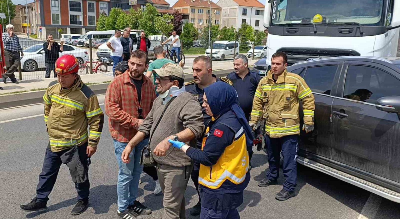 Bursada tırla cip çarpıştı: 1 yaralı