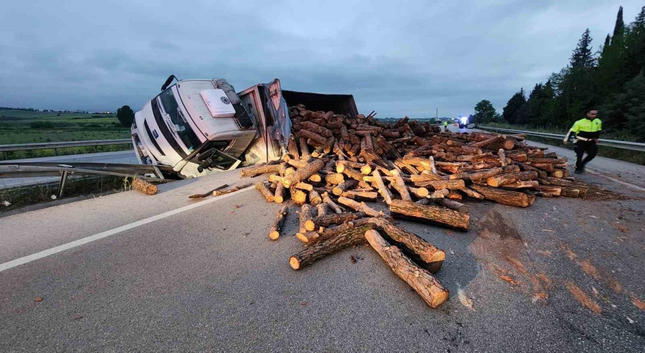 Bursada trafik kazası: 3 yaralı