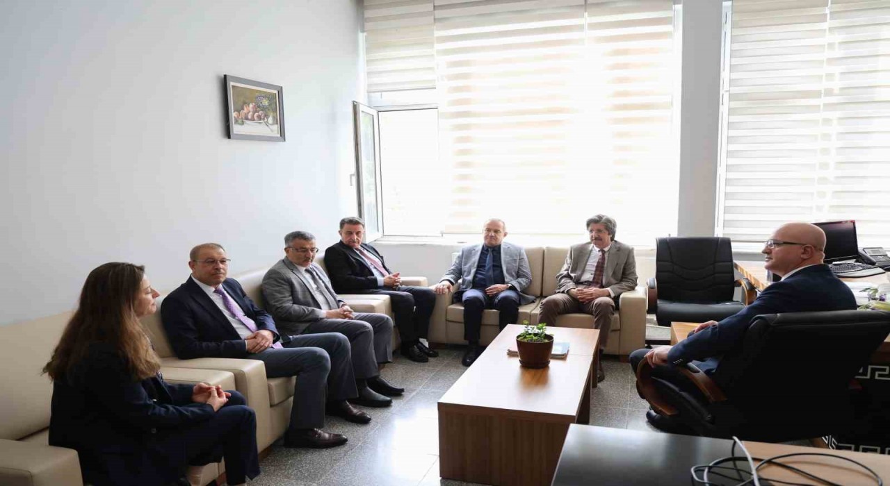 BUÜde görev değişimleri