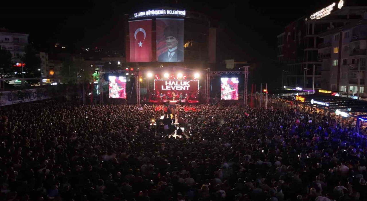 Büyükşehir, 19 Mayıs Bayramını 40 bin Aydınlıyla kutladı