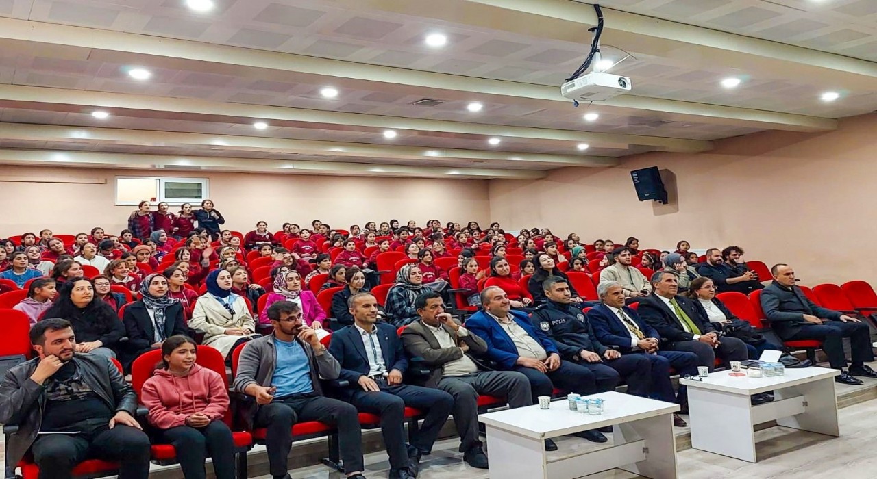 Büyükşehir konservatuvarı ilçe konserlerine Bahçesarayda start verdi