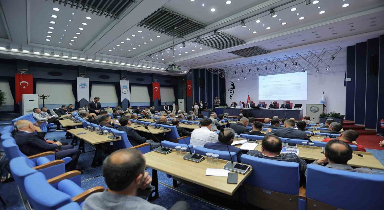 Büyükşehir Meclisinde 82 madde karara bağlandı