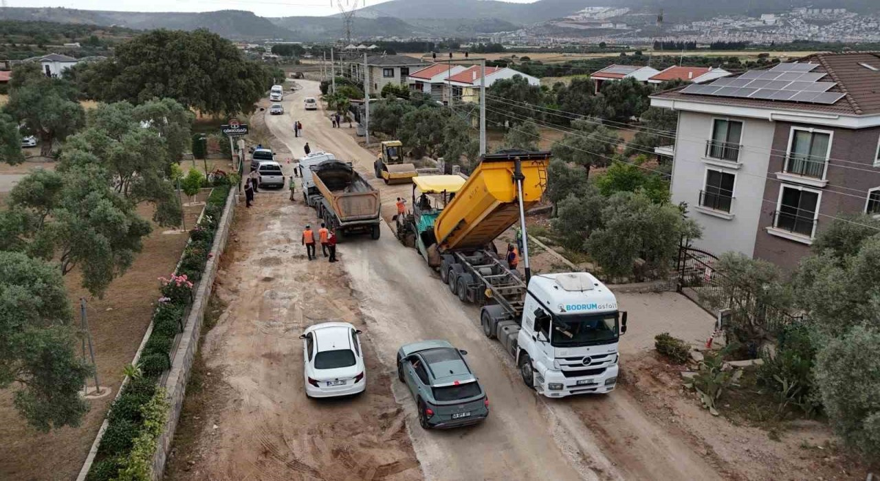Büyükşehir Milas Menteş yolunu yeniliyor