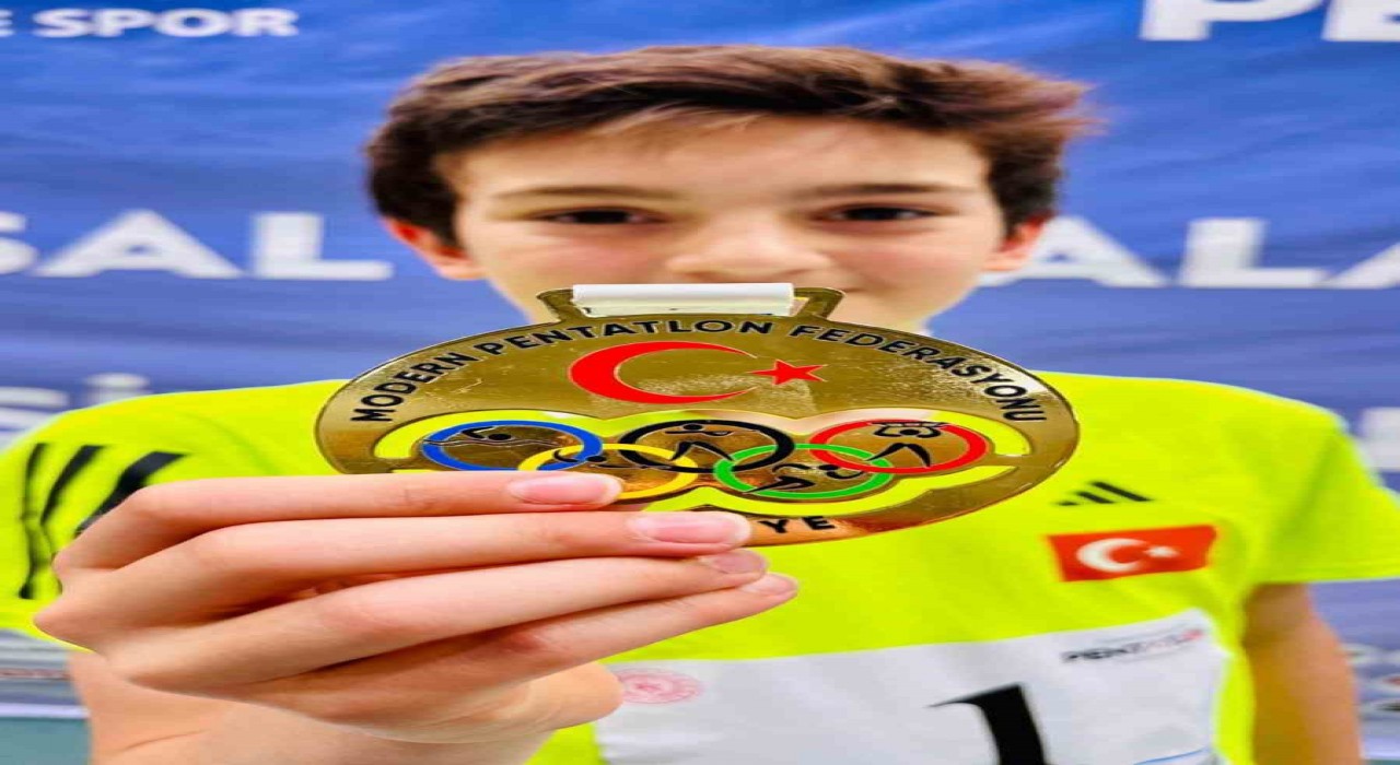 Büyükşehir sporcusu, üç şampiyonada da zirveyi bırakmadı