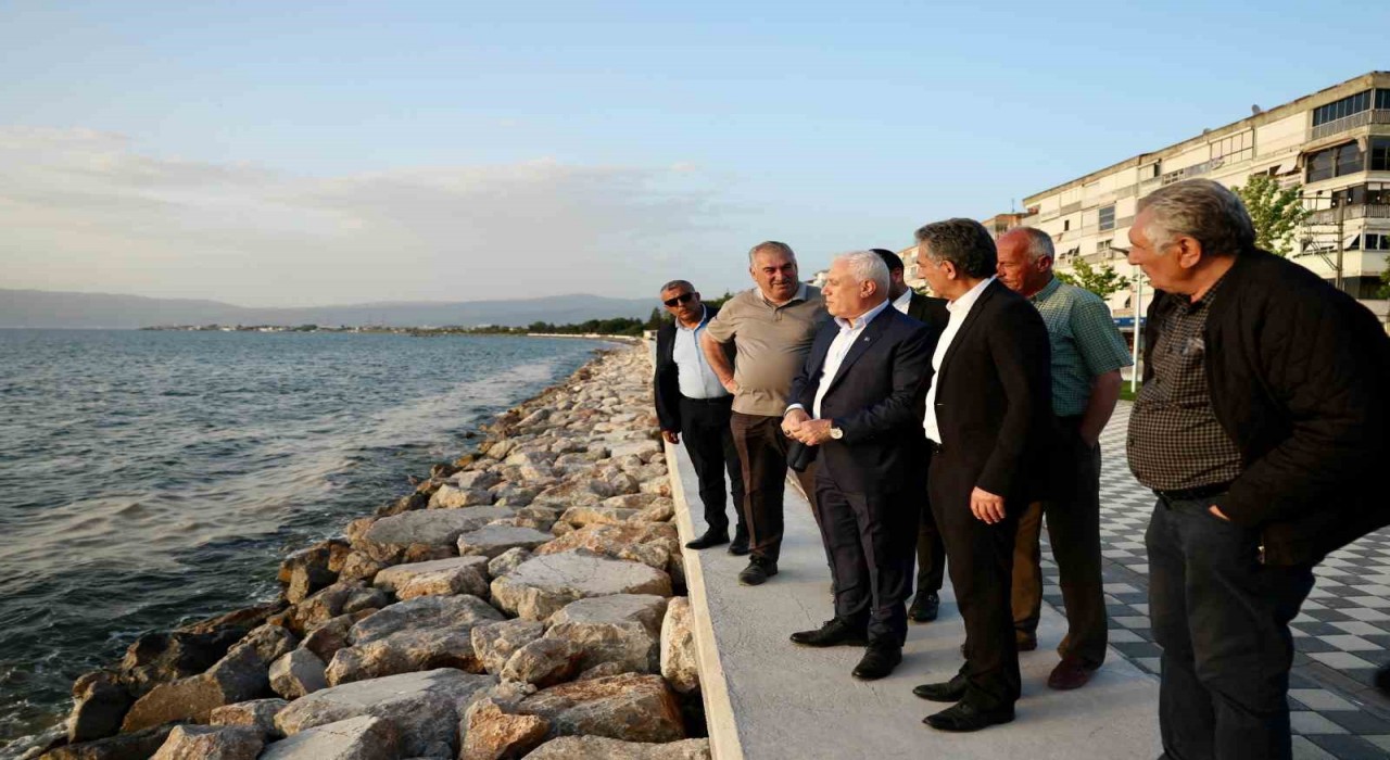 Büyükşehirden Kurşunlu sahil yoluna otopark müjdesi