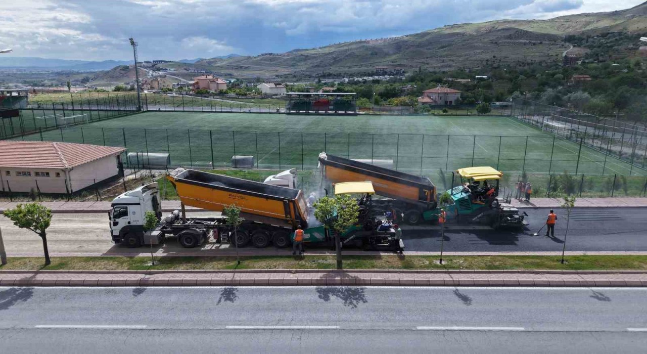 Büyükşehirin Erkiletteki 36 milyon TLlik yol yenileme çalışması başladı