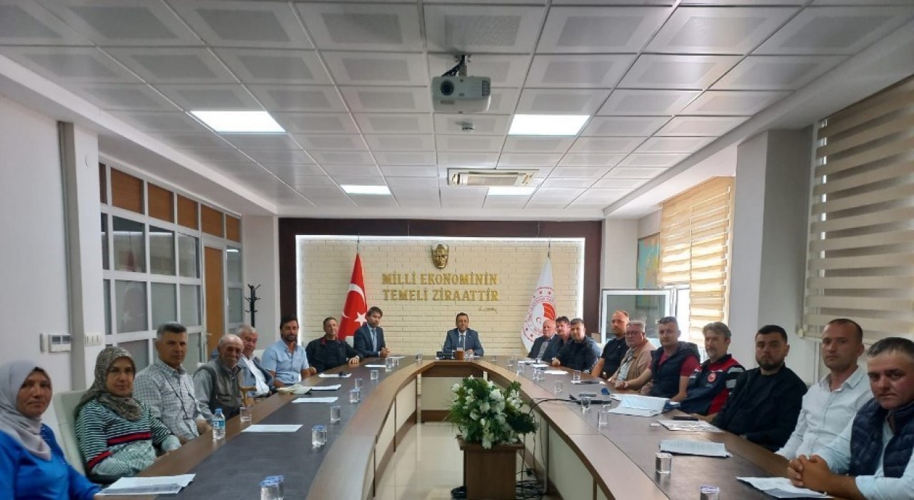 Çanakkalede üreticilere tam hibeli hayvansal gübre deposu