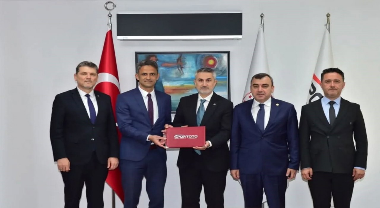 Çaycumaya yapılacak olan çok amaçlı spor salonunun protokolü imzalandı