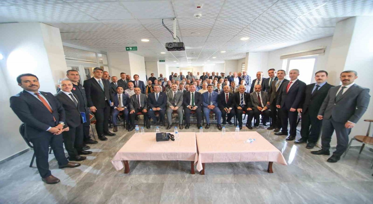 Çayırlıda muhtarlar toplantısı düzenlendi