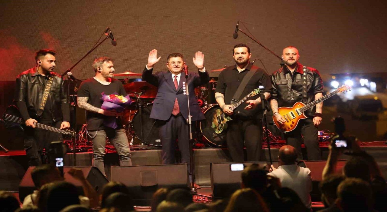 Çekmeköy Gençlik Festivalinde PERA rüzgarı