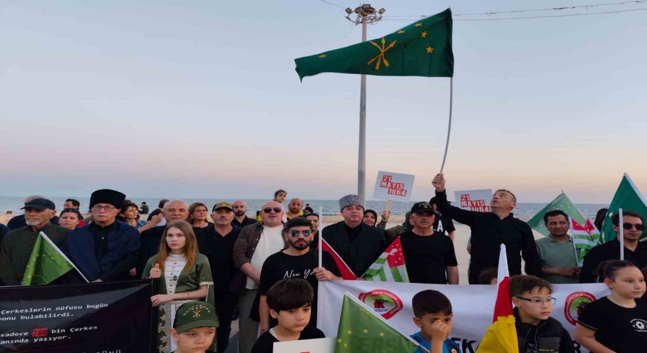 Çerkesler Karadenizde yitirdikleri atalarını Akdenizde andılar