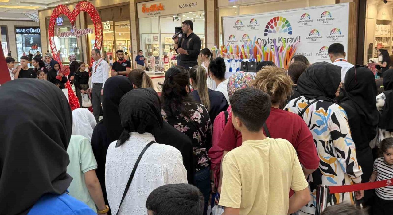 Ceylan Karavil AVM, Anneler Gününün düzenlediği etkinliklerle kutladı