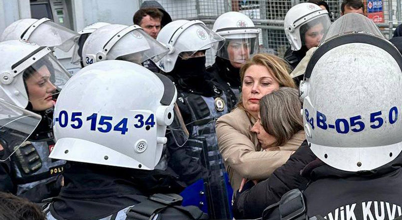 CHP’li Asu Kaya 1 Mayıs Yürüyüşünde Gözaltıya Direndi: “Muhtarımı Vermeyeceğim”
