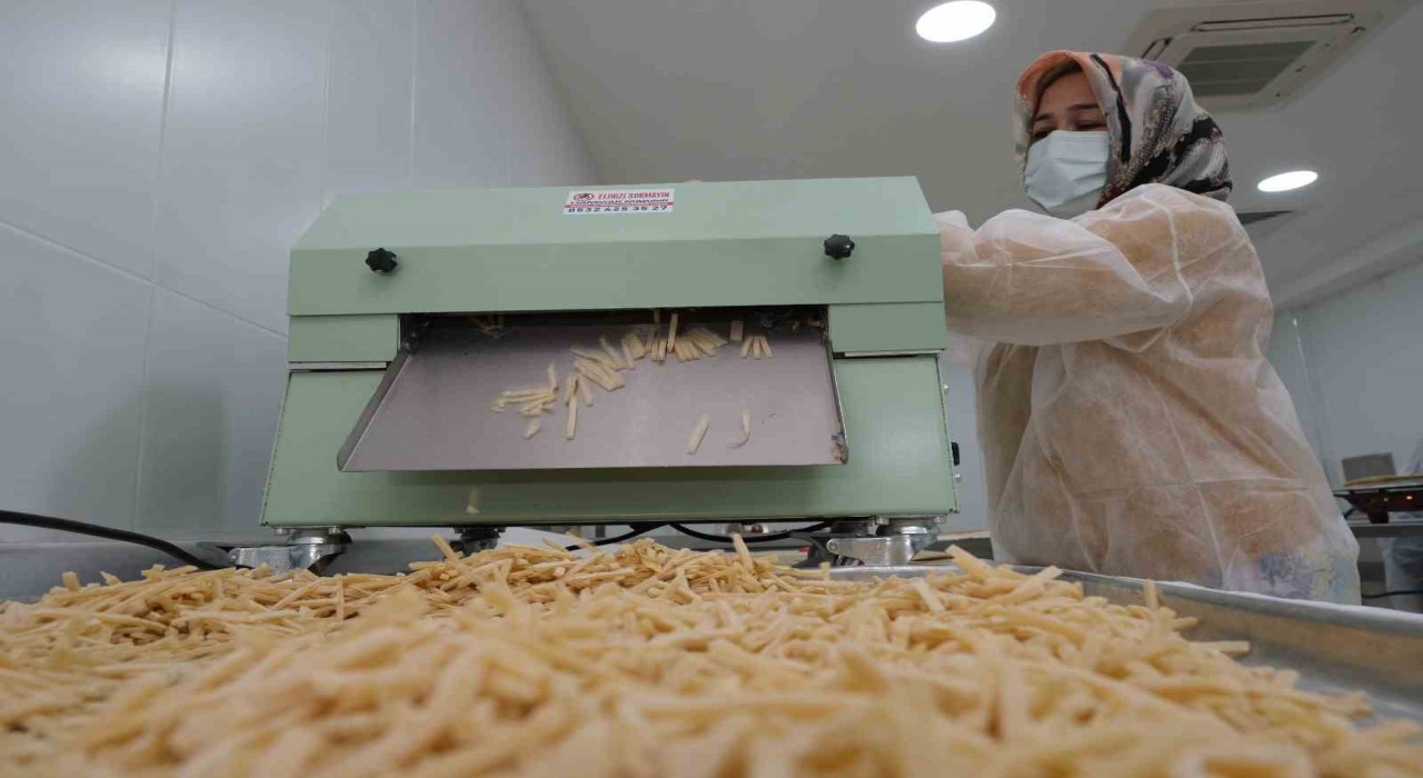 Çiftçi yetiştiriyor, kadınlar üretiyor tüketici uygun fiyata sağlıklı tüketiyor