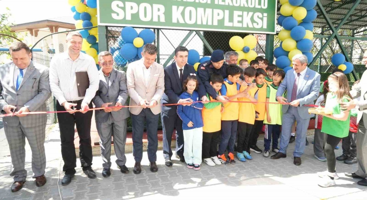Çorlu Emlak Konut Ergene Vadisi İlkokuluna Spor Kompleksi açıldı
