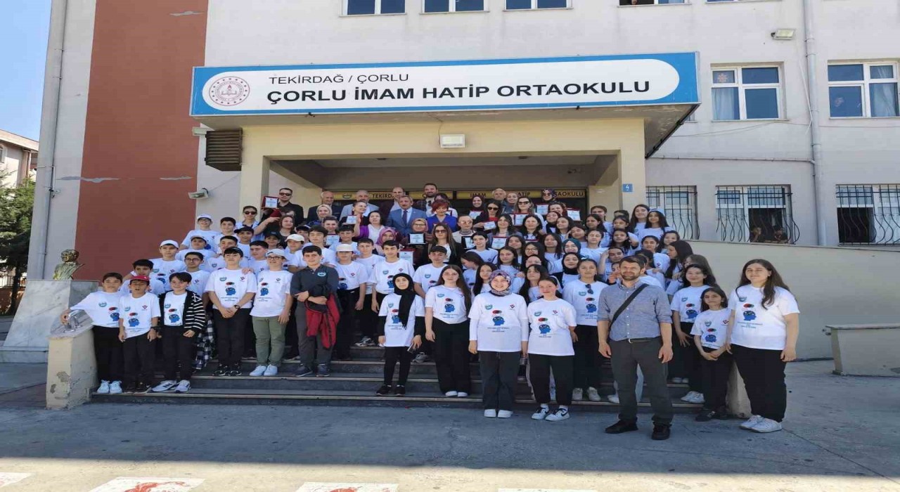 Çorlu İmam Hatip Ortaokulundan Bilim Fuarı