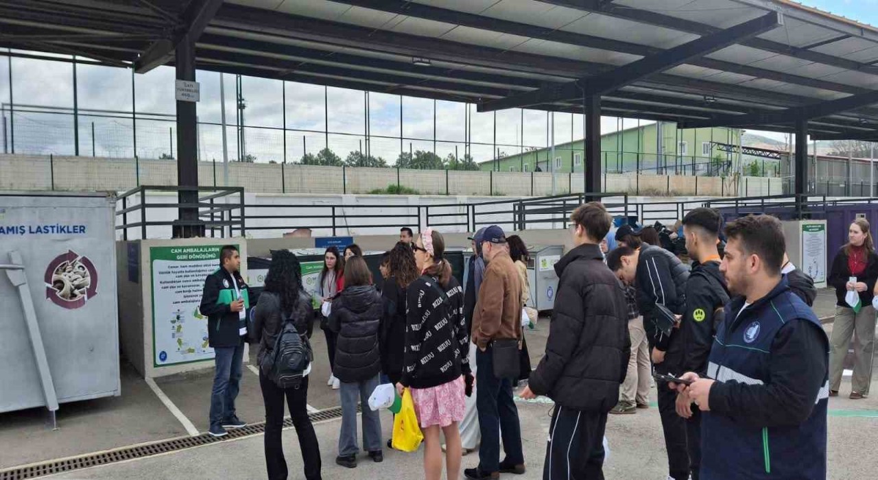Çorum Belediyesinin Sıfır Atık Getirme Merkezi öğrencilere tanıtıldı
