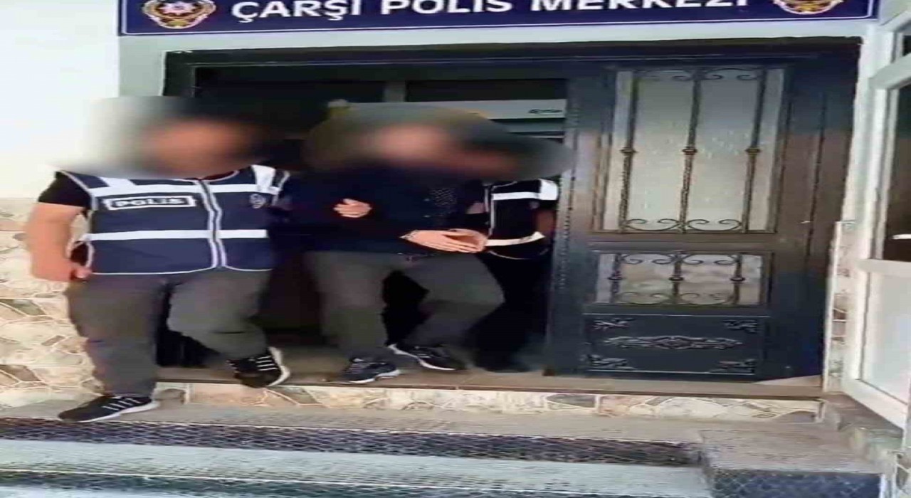 Çorumda aranan çift polis operasyonuyla yakalandı