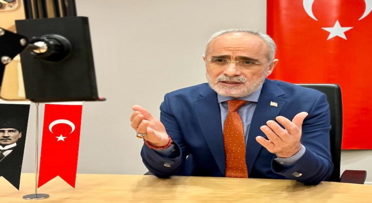 Cumhurbaşkanı Başdanışmanı Topçu: Çok dil bilen bir insan, her toplumda hayatın içinde hep bir adım önde olmuştur