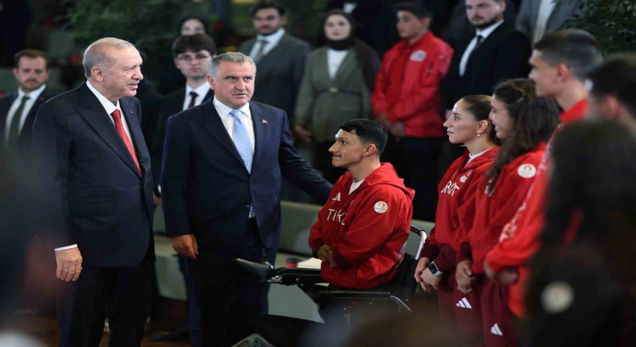 Cumhurbaşkanı Erdoğan: Terörsüz Türkiye kavşağını inşallah suhuletle döndükten sonra Türkiye Yüzyılı menziline çok daha hızlı ulaşacağız