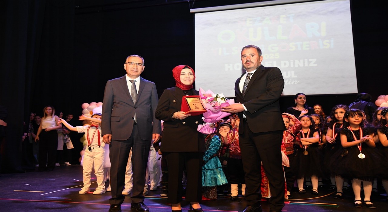 Devlet Tiyatroları Pursaklar Sahnesinde minikler için mezuniyet töreni düzenledi