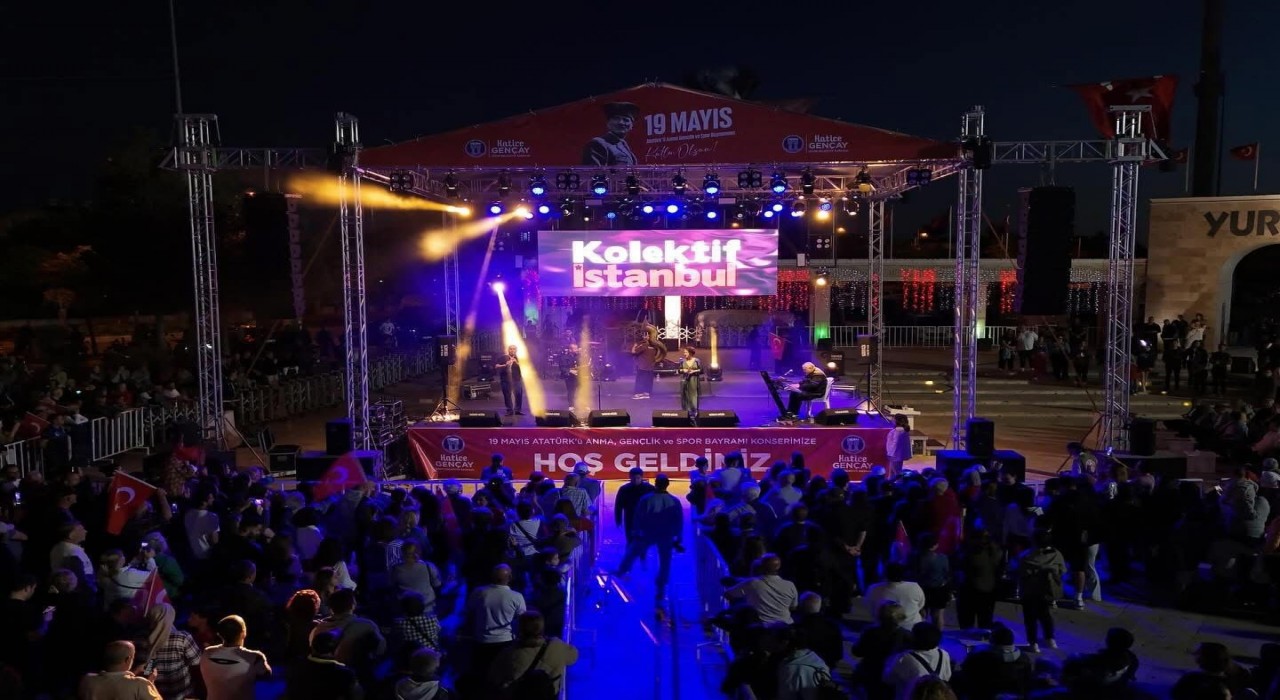 Didimde 19 Mayıs coşkusu gece saatlerine kadar sürdü