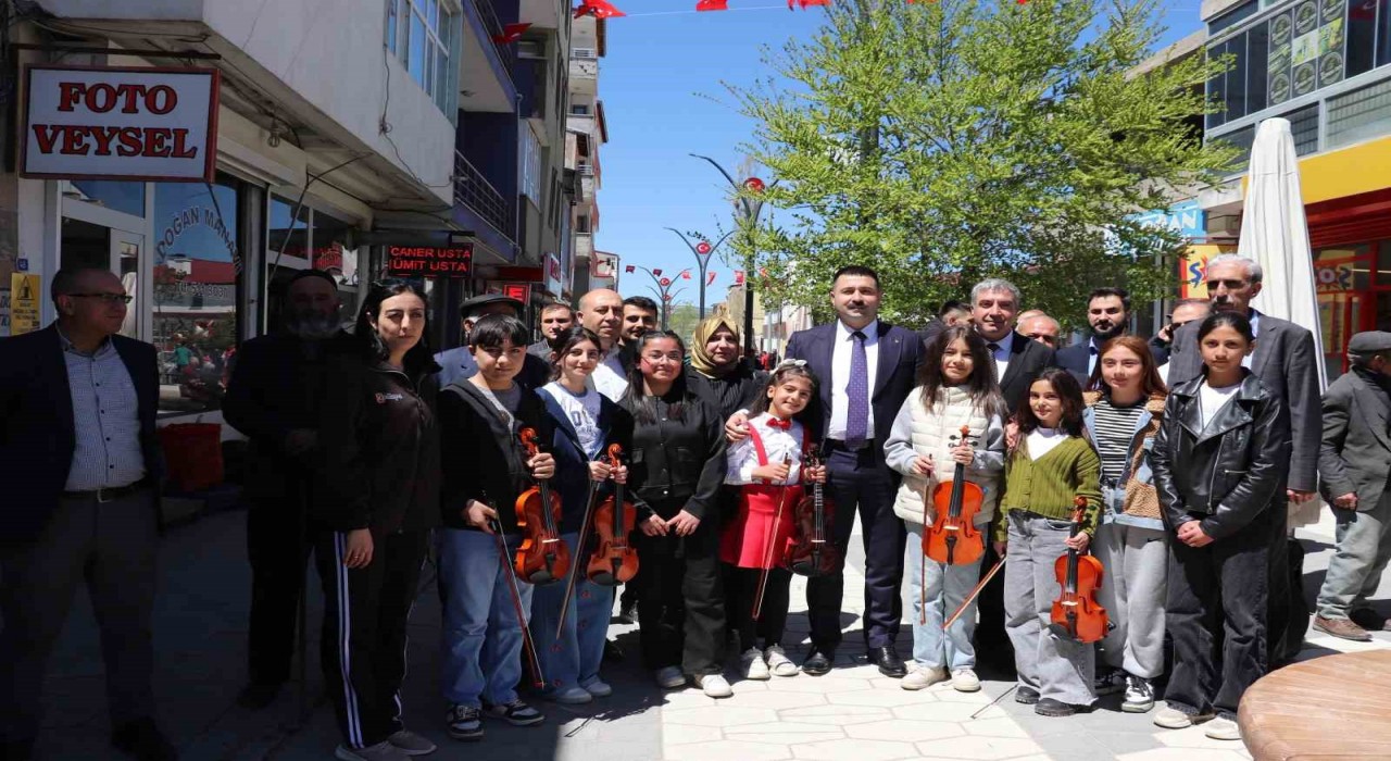 Diyadinde 19 Mayıs coşkusu