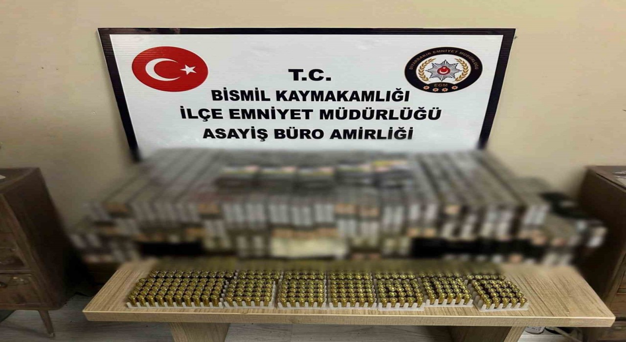 Diyarbakırda 360 paket bandrolsuz tütün mamülleri ve 400 adet tabanca fişeği ele geçirildi