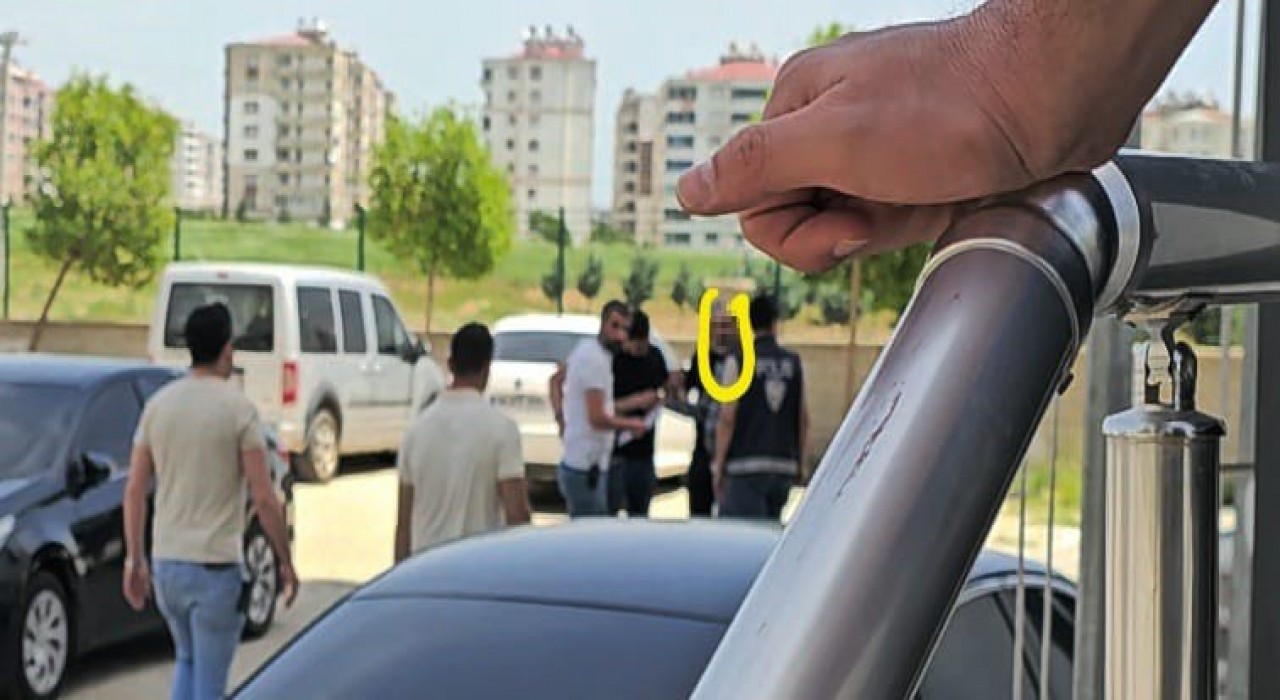 Diyarbakırda tartıştığı kişiyi bıçaklayarak öldüren şahıs tutuklandı