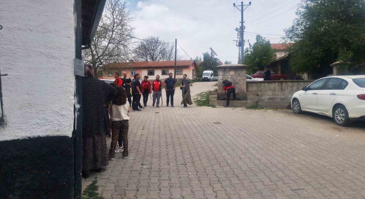 Domaniçte 3 gündür haber alınamayan esnafı arama çalışmaları sürüyor