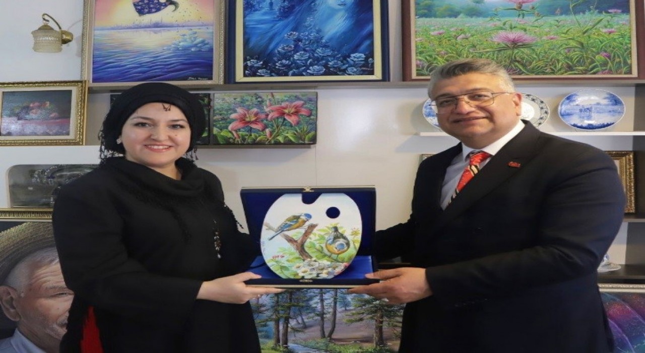 DPÜ Rektöründen Ressam Dilek Kocaman Yılmazer Atölyesine ziyaret