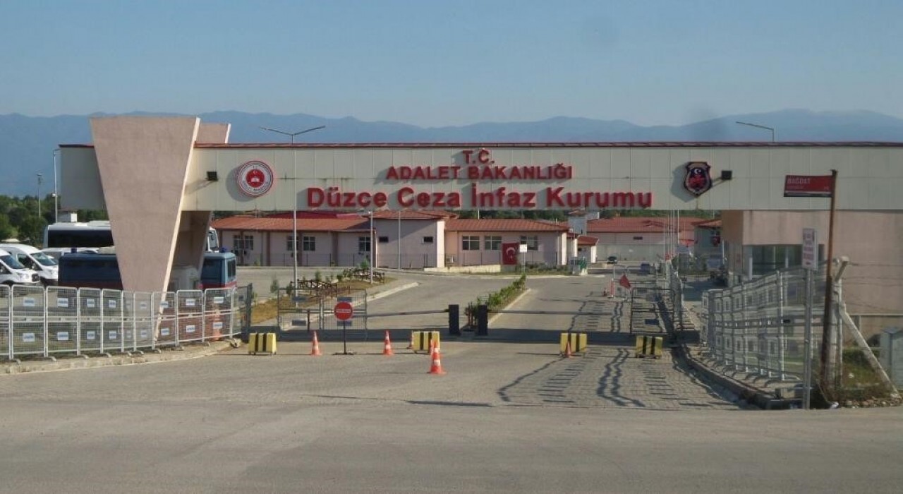 Düzcede aranan 80 kişi yakalandı, 25 kişi tutuklandı