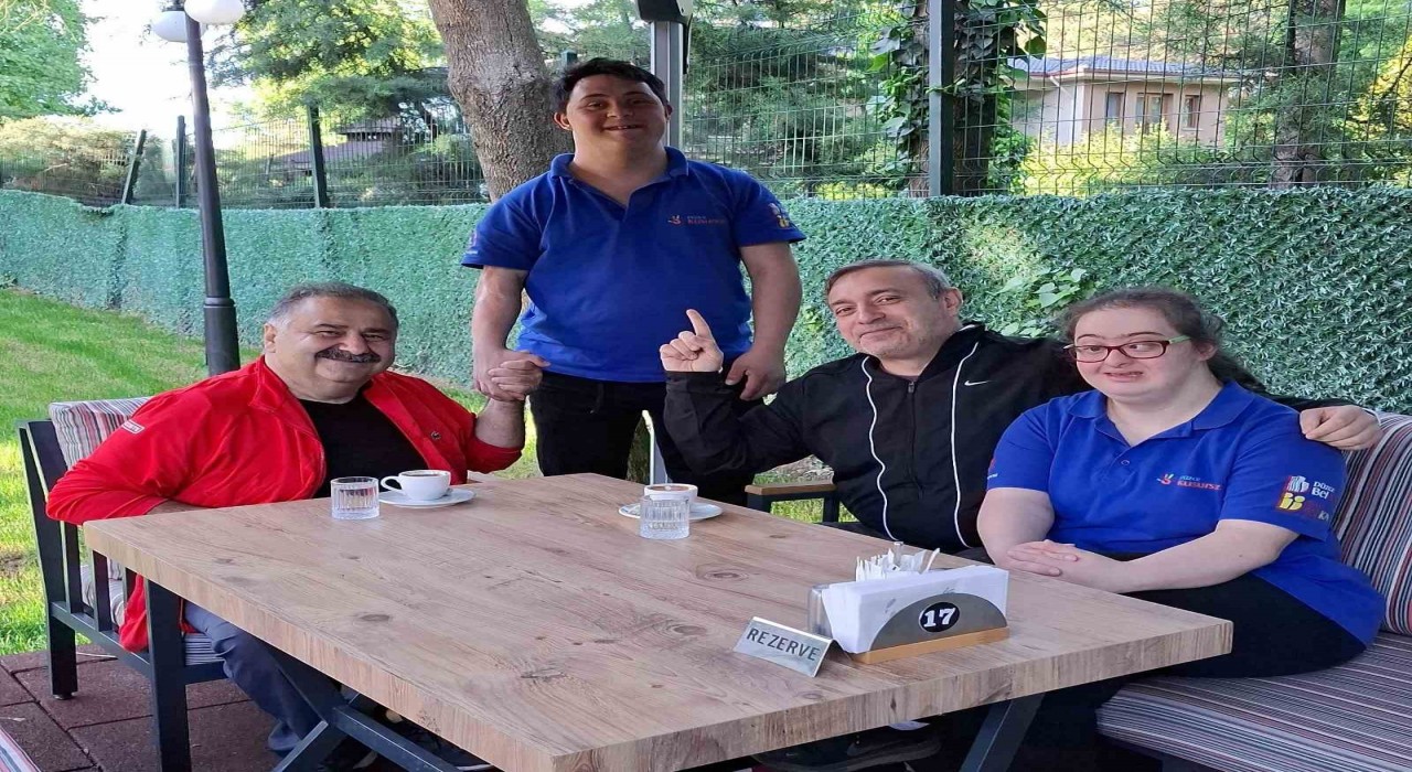 Düzcede kusursuzda bir mola verdiler