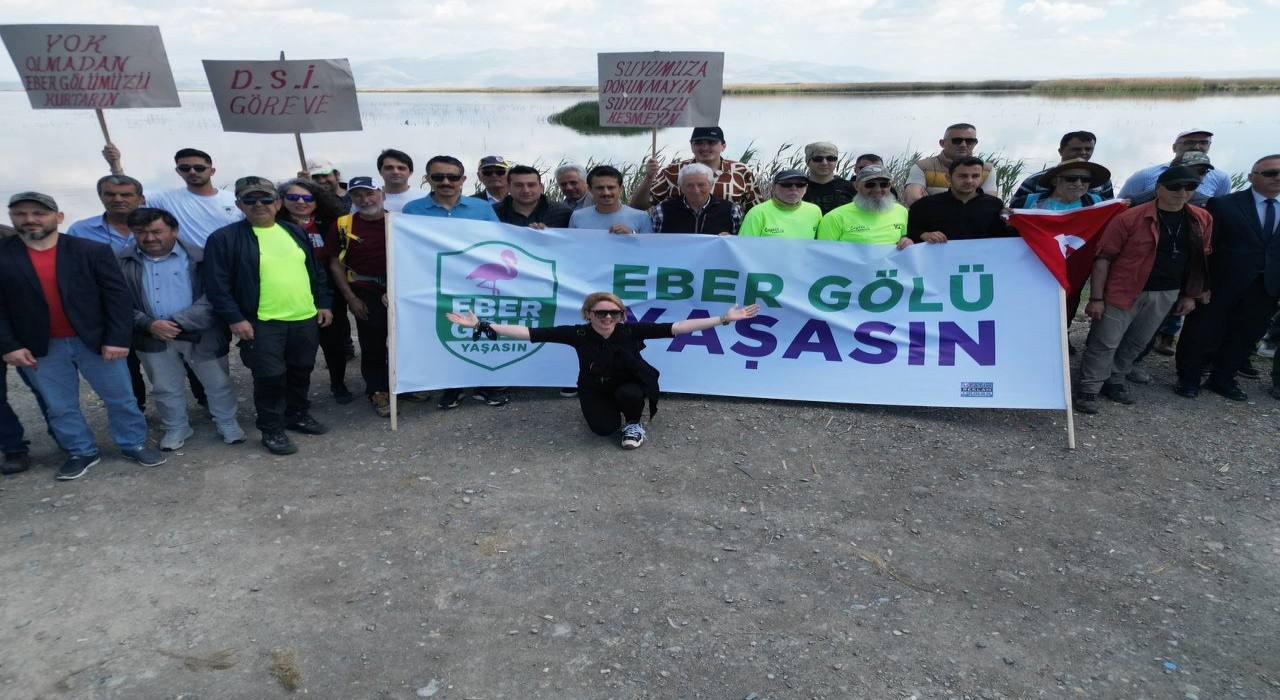 Eber Gölü için yürüdüler