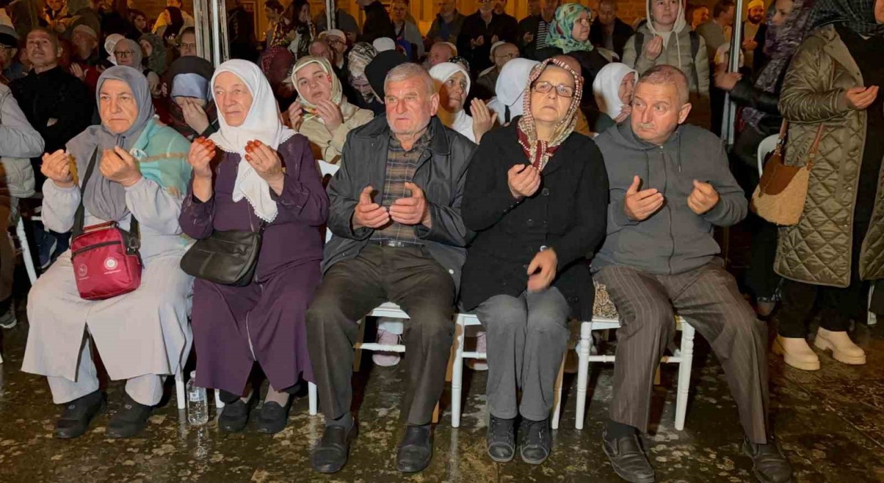 Edirnede 76 kişilik hac kafilesi dualarla uğurlandı