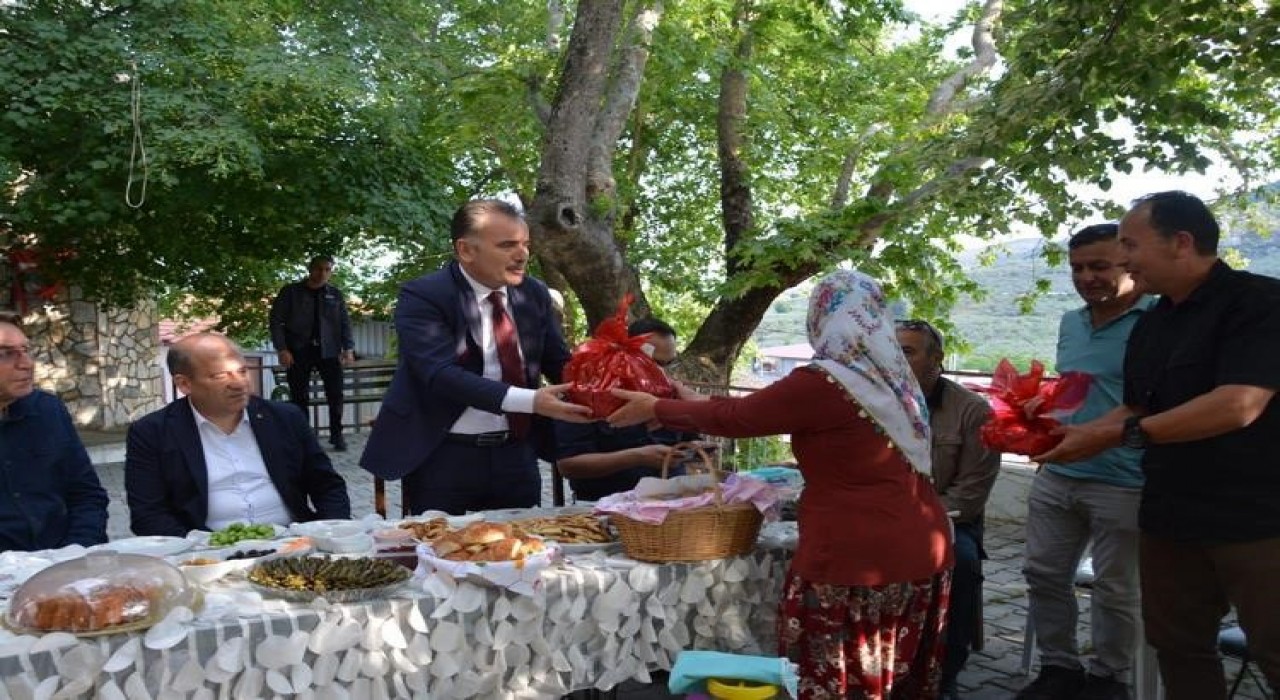 Edremitte Kaymakam Odabaşından arıcı ziyareti