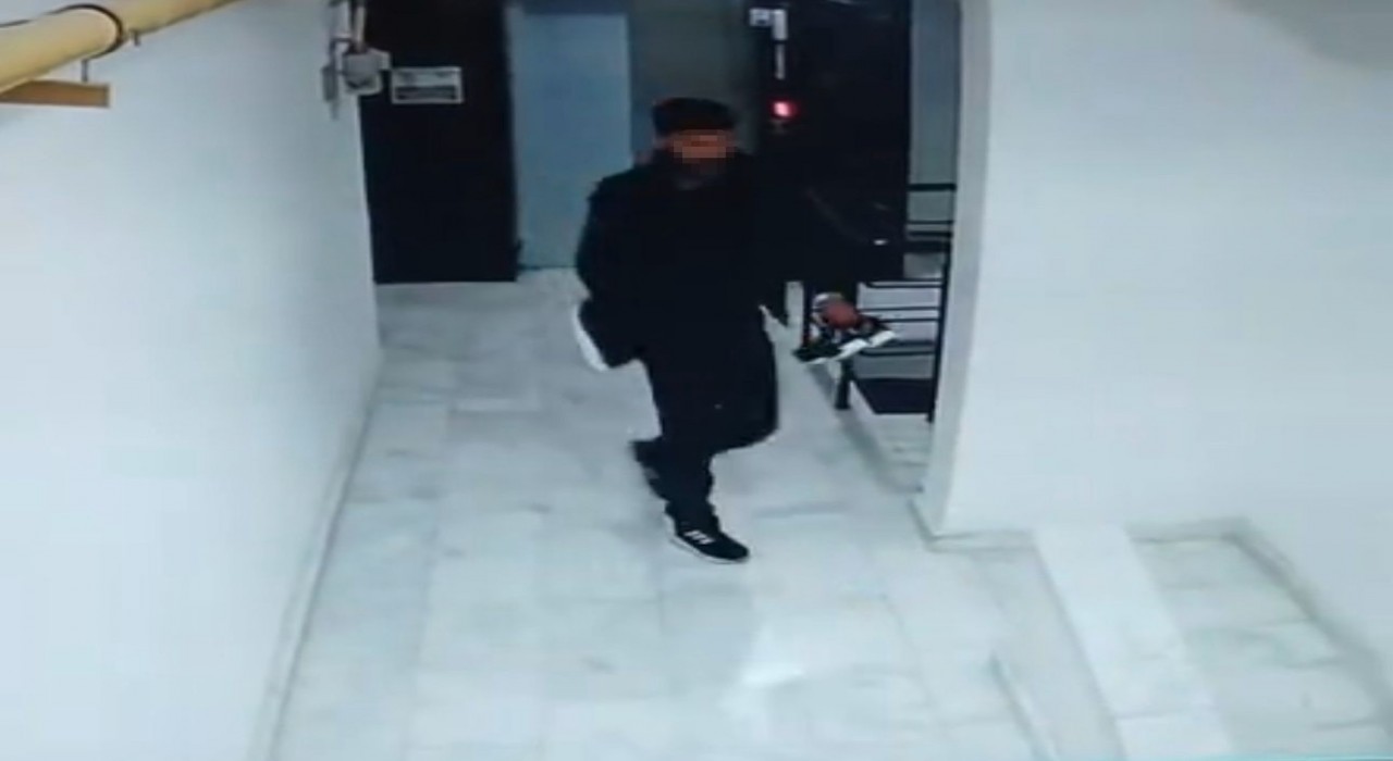 Elazığda ayakkabı hırsızlığı kamerada