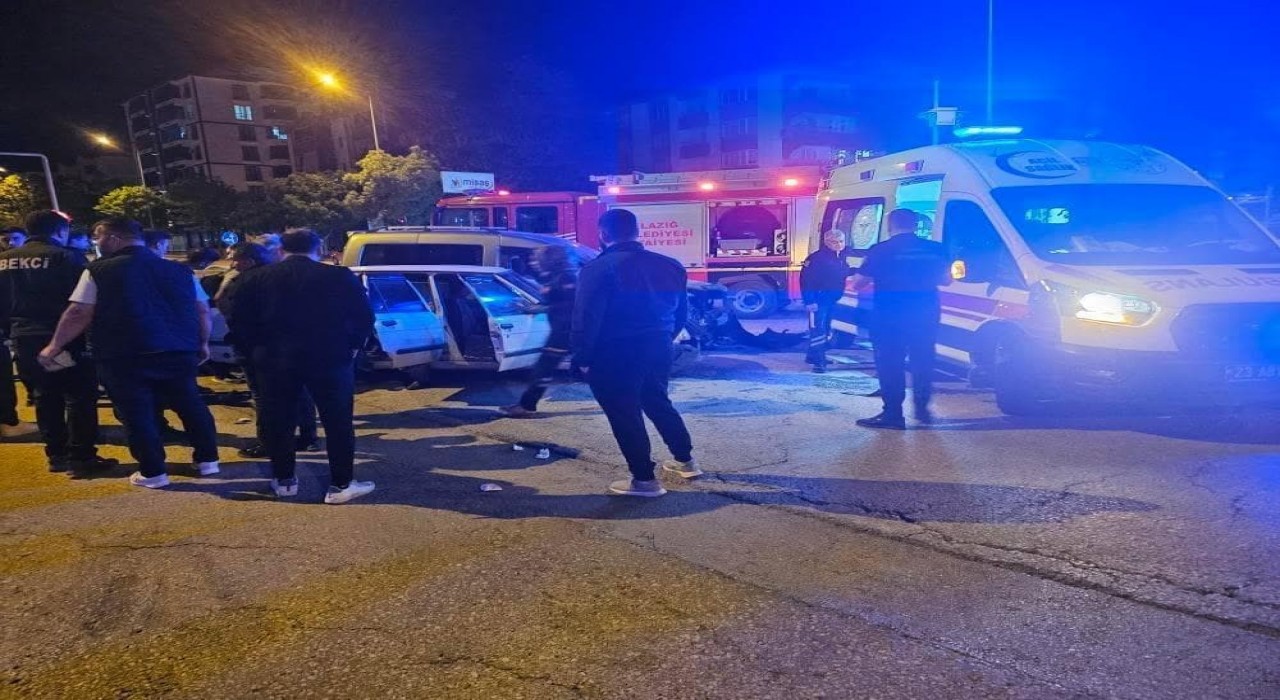 Elazığda trafik kazası: 3 yaralı
