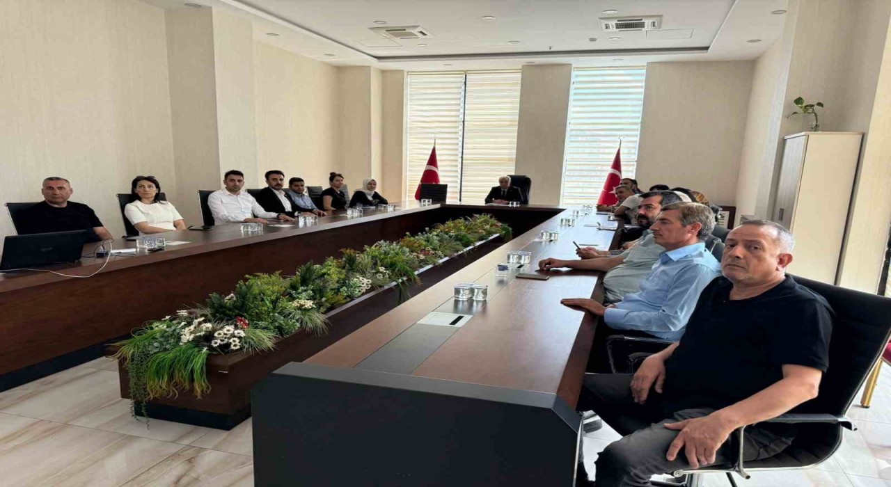 Elazığda valilik personeline etik ve etik ilkeleri eğitimi verildi