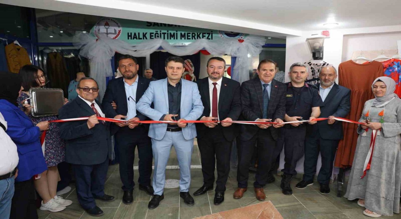 Emek ve el sanatları sergilendi