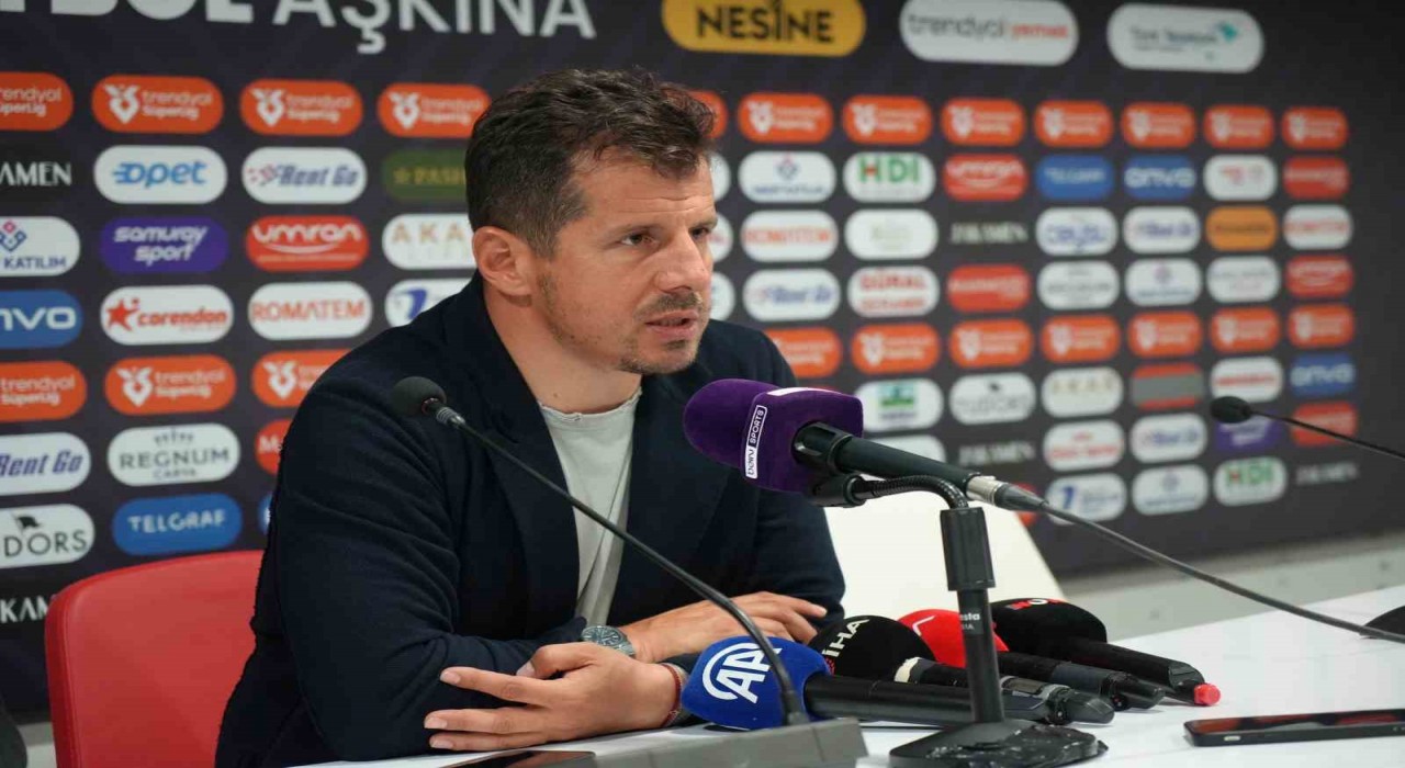 Emre Belözoğlu: Bizi ligde tutan iç saha performansımız oldu