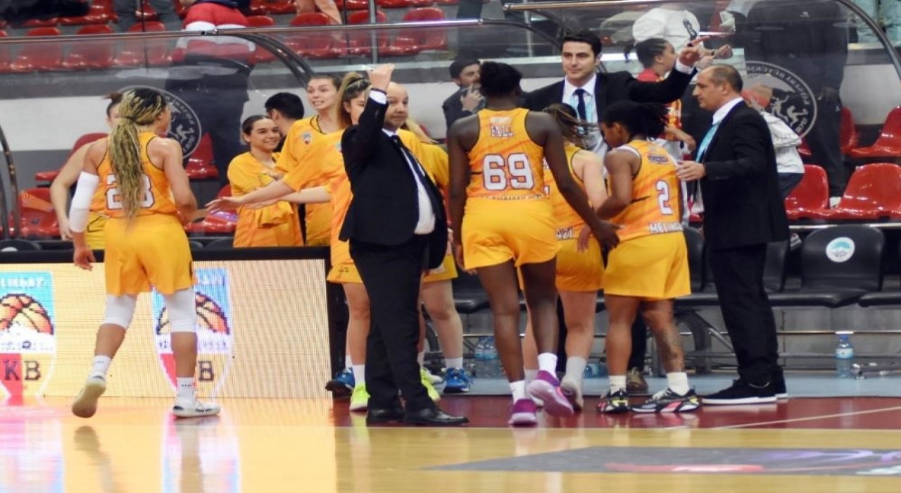 Emre Özsarıya milli davet